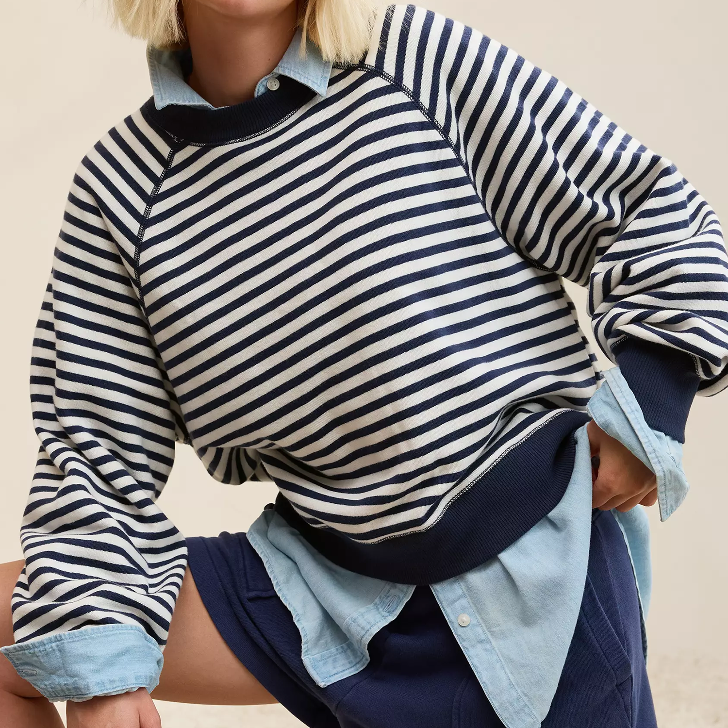 Classic‑Length Striped Raglan Crew Neck Fleece Sweatshirt